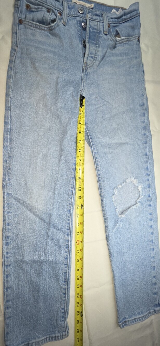 Levi's Wedge Straight Button Fly Blue Jeans Size 25x28 Women's Sku 174